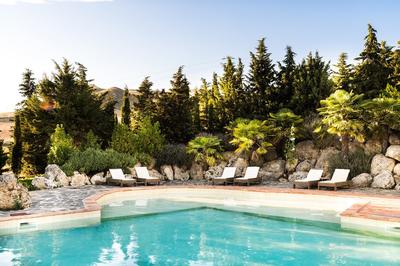 Outdoor Swimming Pool