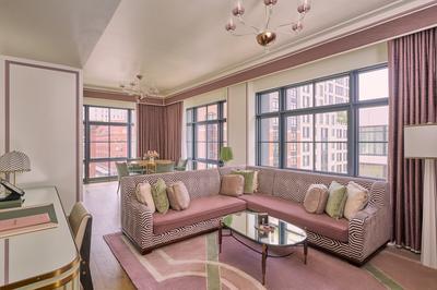 Hudson View Corner Terrace Suite