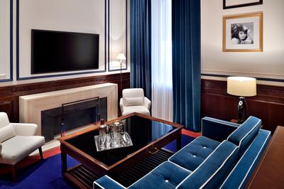 Signature Suite