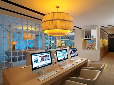 The Reserve Lounge
