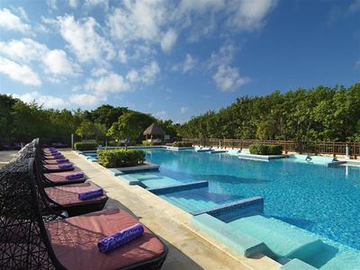 Family Concierge Pool