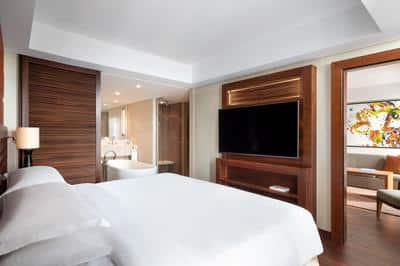 Grand Deluxe Suite