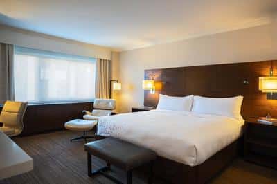 Executive Suite - Bedroom