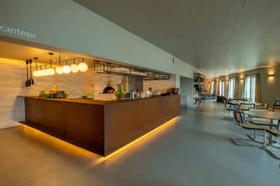 À TERRA Bar & Canteen