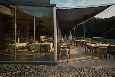 RAIVA Restaurant