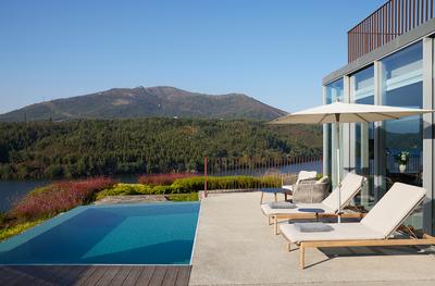 Pool Suite
