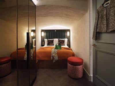 03 Bedroom Vault