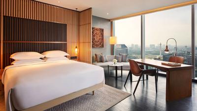 Park-Hyatt-Jakarta-P007-Park-Room-Bedroom.16x9