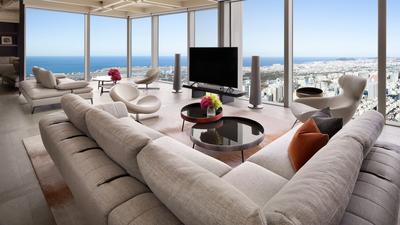 CJUGH-P0246-Presidential-Suite-Living-Room-1.16x9