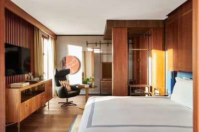 King Bed with Terrace