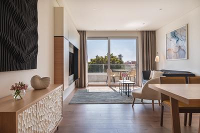 Regency Suite