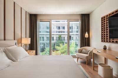 Courtyard 2 Bedroom Duplex Suite