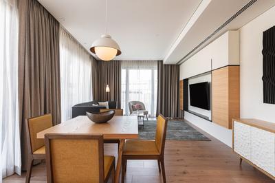 Deluxe Suite Bridge View