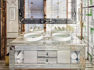 One Bedroom Theme Suite, Sea View