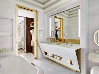 One Bedroom Gold Suite Sea View Balcony