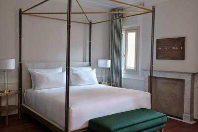 Executive Supreme Room