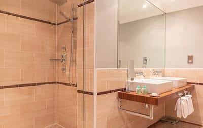 Airds Master Suite