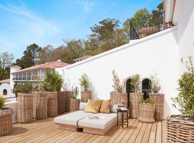 Les Suites Intemporelles