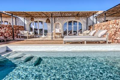 Torre Vella Pool Suite