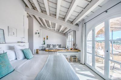 Torre Vella Pool Suite