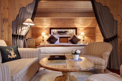 Large King Bed Slope View