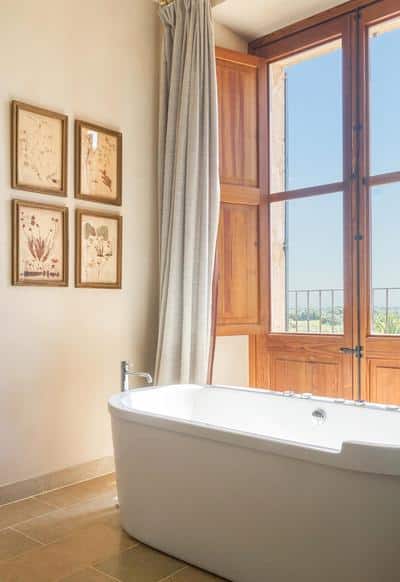 Tornamira Elegant Suite