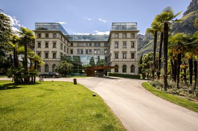 Lido Palace entrance