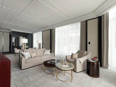 Deluxe Suite With Garden