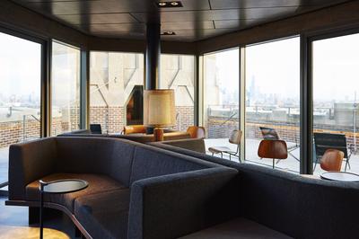Up Up Lounge