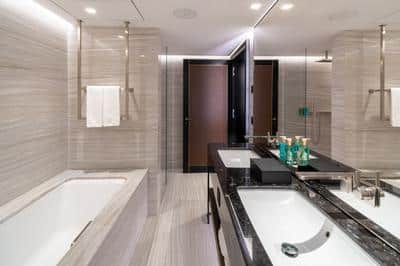 Five Suite With Balcony