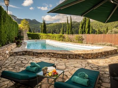 Pool Cottage House