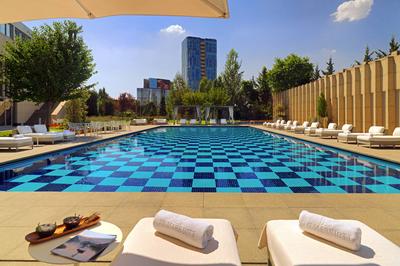 Outdoor Swimming Pool