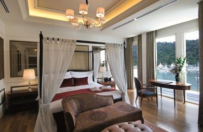 Royal Imperial Suite