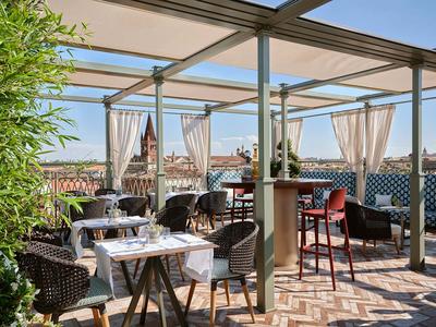 Rooftop Bar & Restaurant
