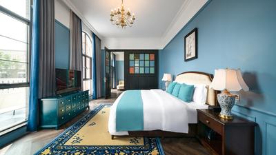 Feature Suite