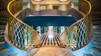 Hotel Lobby