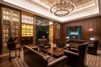 Hotel Feature