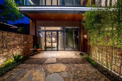 Guest Room with Courtyard