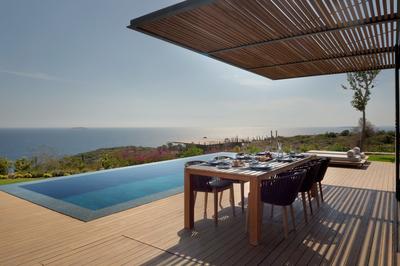 Three-Bedroom Pool Residence