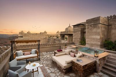 Thakur Bhagwati Singh Hot Tub Suite