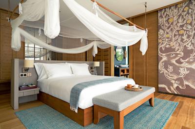Oceanfront Pool Villa Suite