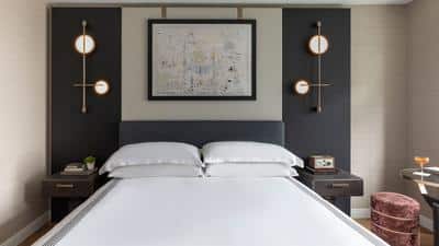 1 King Bed, Upper Stories