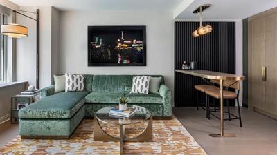 Studio Suite King