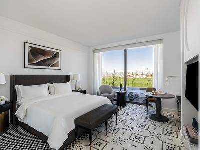 Fairmont View Room with Balcony
