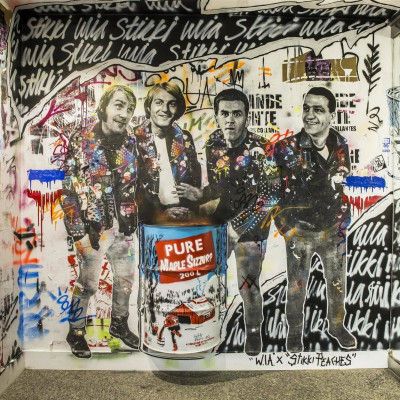 W Montreal image