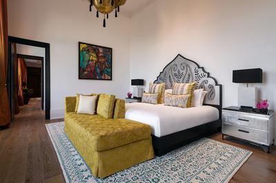 Signature Suite