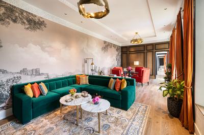 Signature Suite