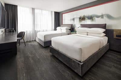 2 Double Beds