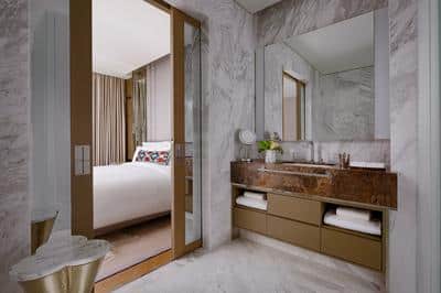 Ritz-Carlton Suite