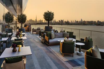 Club Lounge Terrace